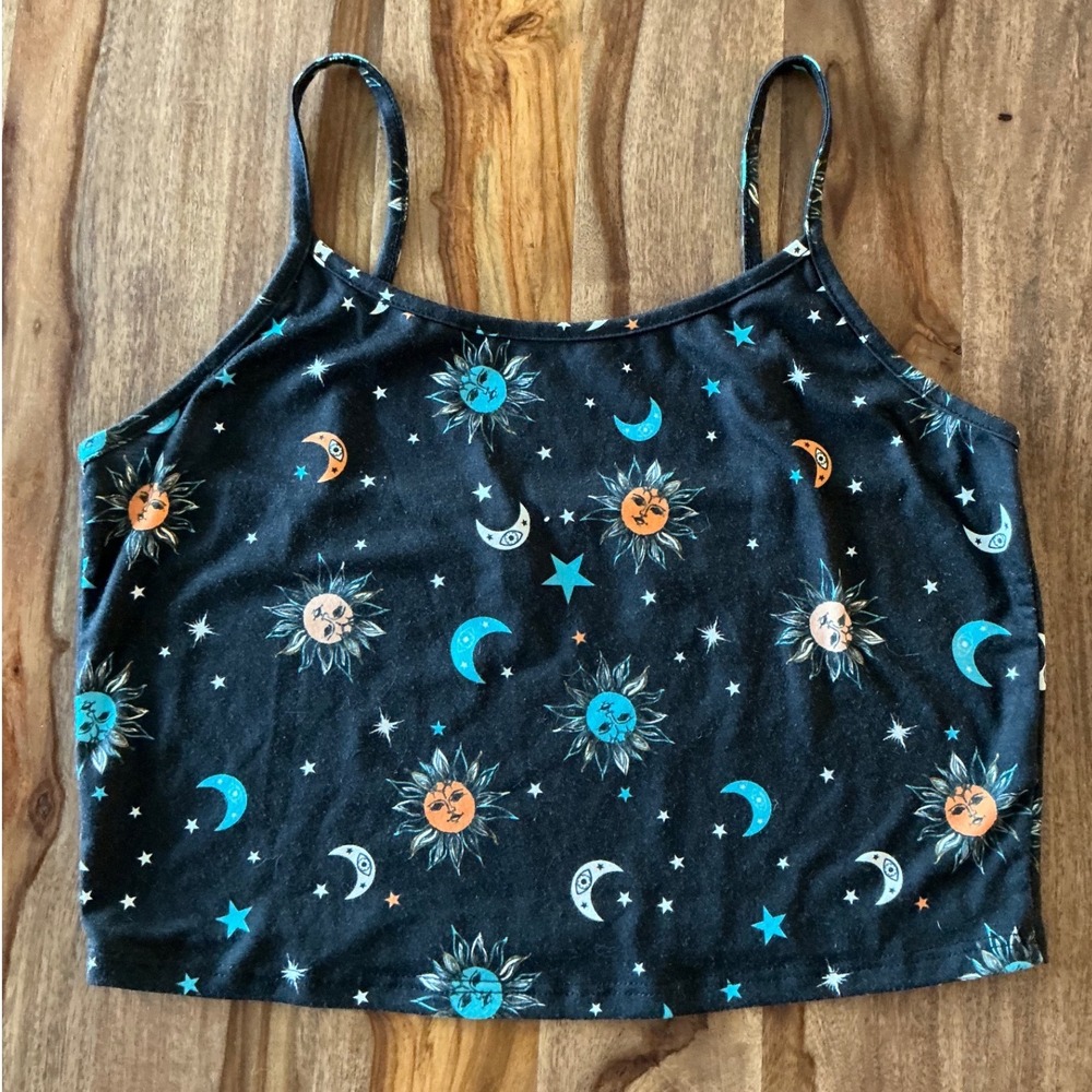Love It Celestial Sun Moon Star Print Cami Crop Top Black Blue Orange Womens L